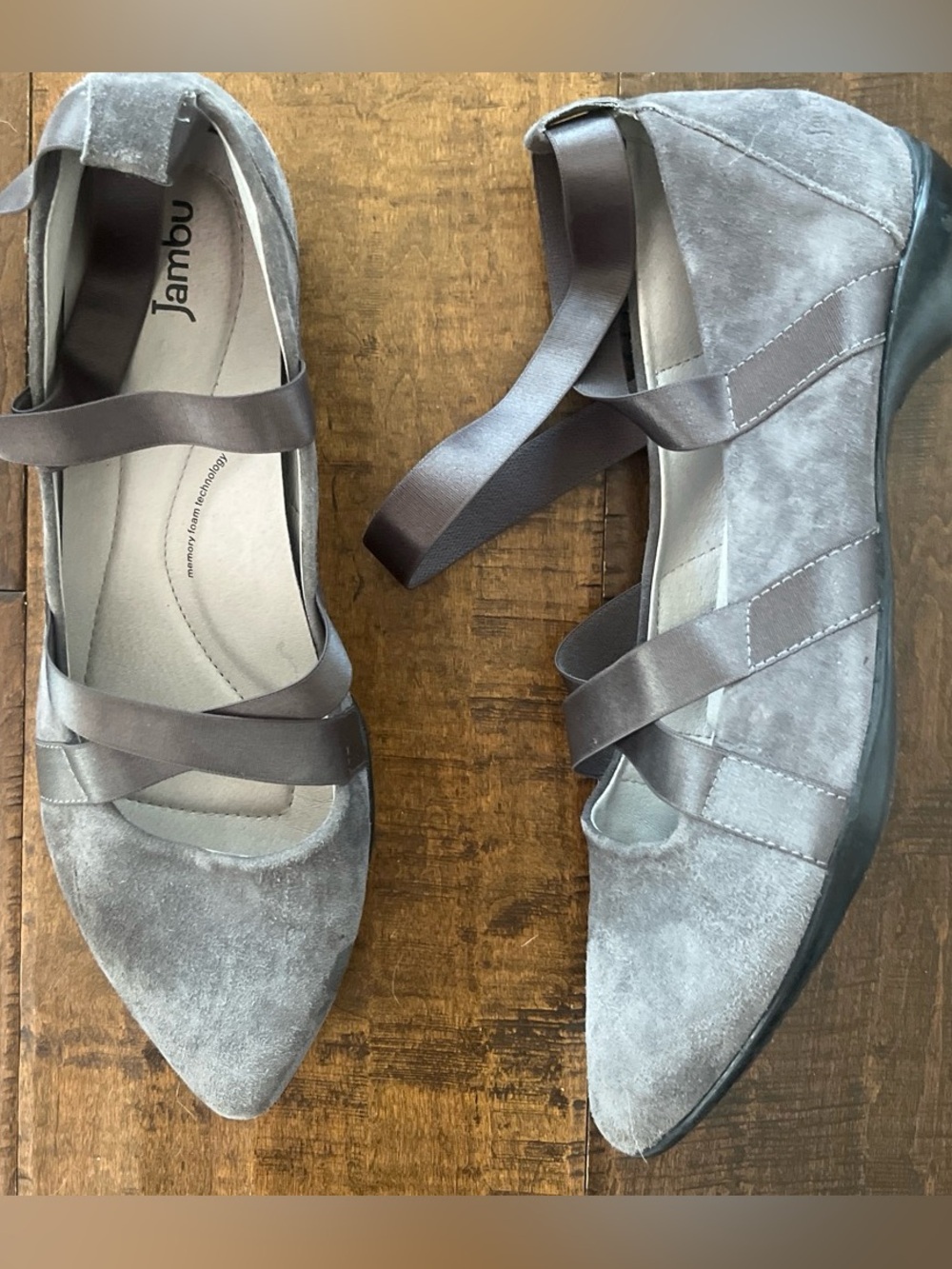 Jambu Rumson Too gray suede ballet comfort flats with satin ribbon straps. Sz 11